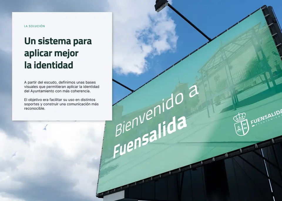 Valla de bienvenida a Fuensalida